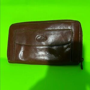 Men's Brown Leather Zip-Around Wallet with Front Pocket